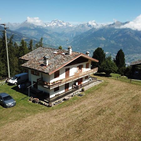 Maison Dahu - Sci, Passeggiate E Sport A Pila - Alloggio Ad Uso Turistico - Vda - Gressan - N 0012 Luaran gambar